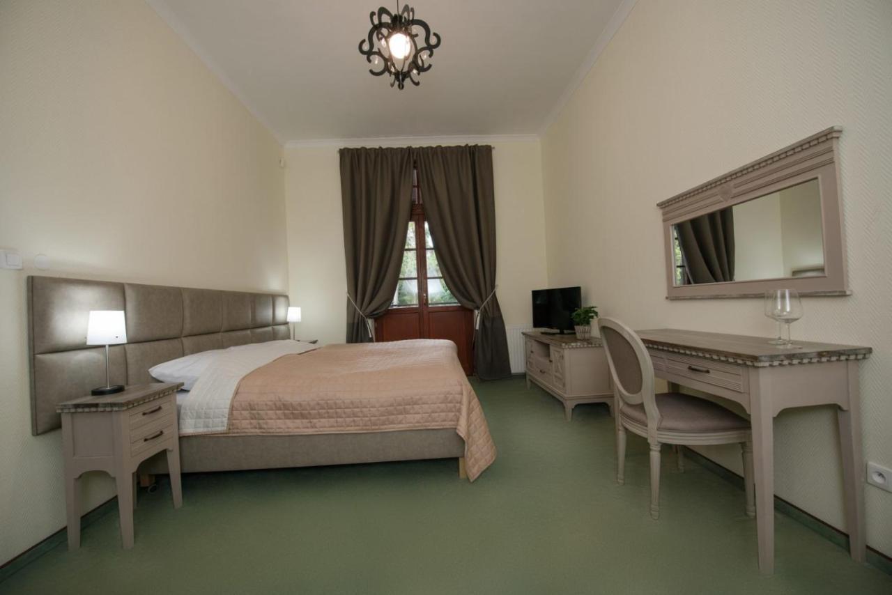 Апарт готель Kaiserhof Криниця-Морська Екстер'єр фото